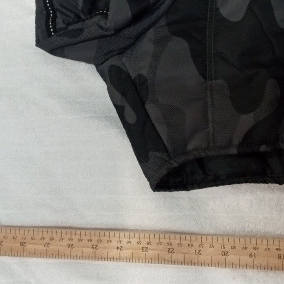 Burnside Camouflage Vest Men's Medium - Picture 3 of 9